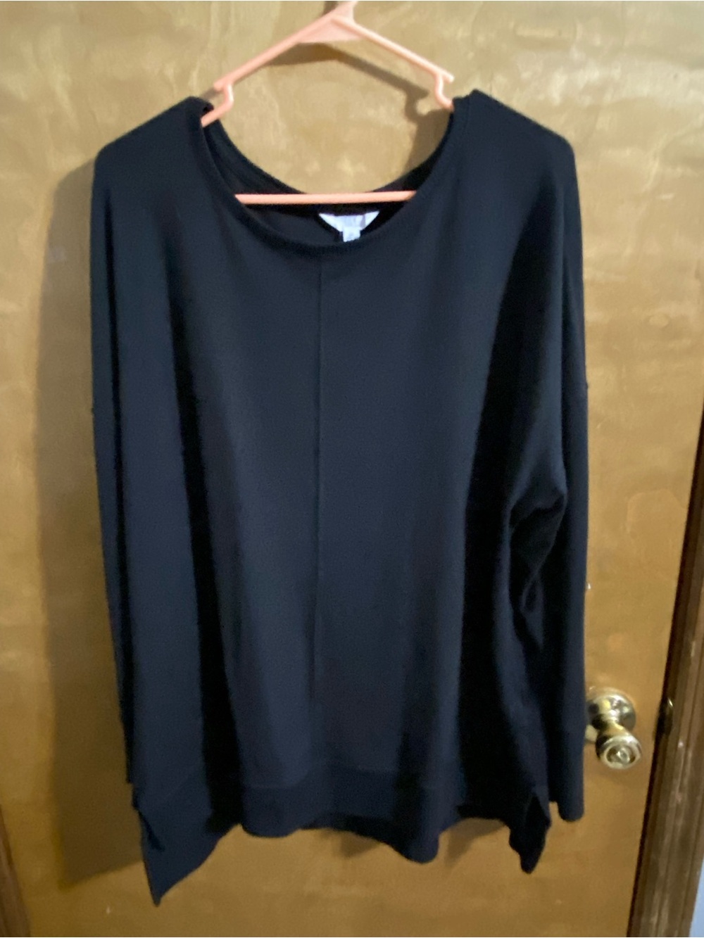 Time and Tru Black Long-Sleeve Crew Pullover